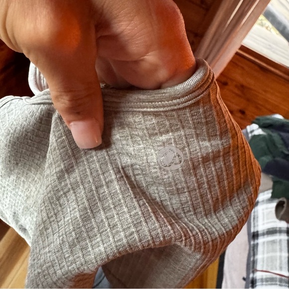 Tank top - Picture 3 of 3